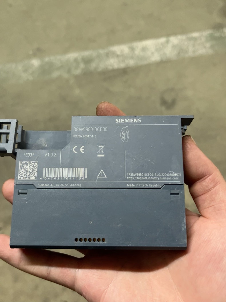 Siemens 3RW5980-0CP00 Модуль