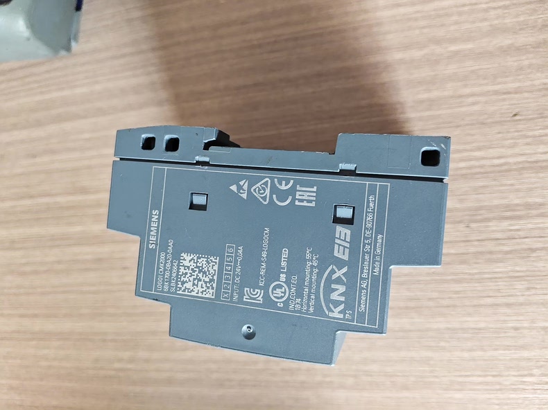 Siemens 6BK1700-0BA20-0AA0 Модуль 4
