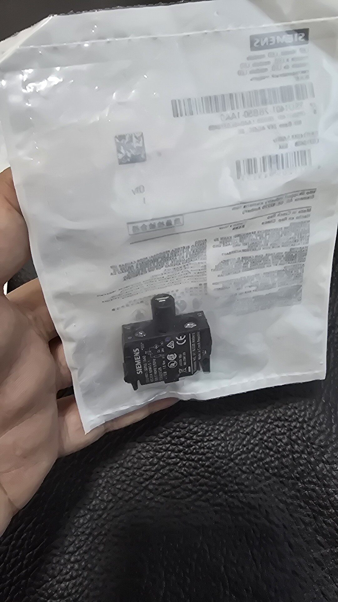Siemens 3SU1401-2BB50-1AA0 Модуль 5