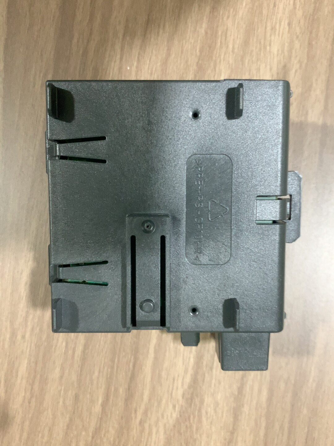 Siemens 6ES7195-7HD10-0XA0 Модуль ET-200 4