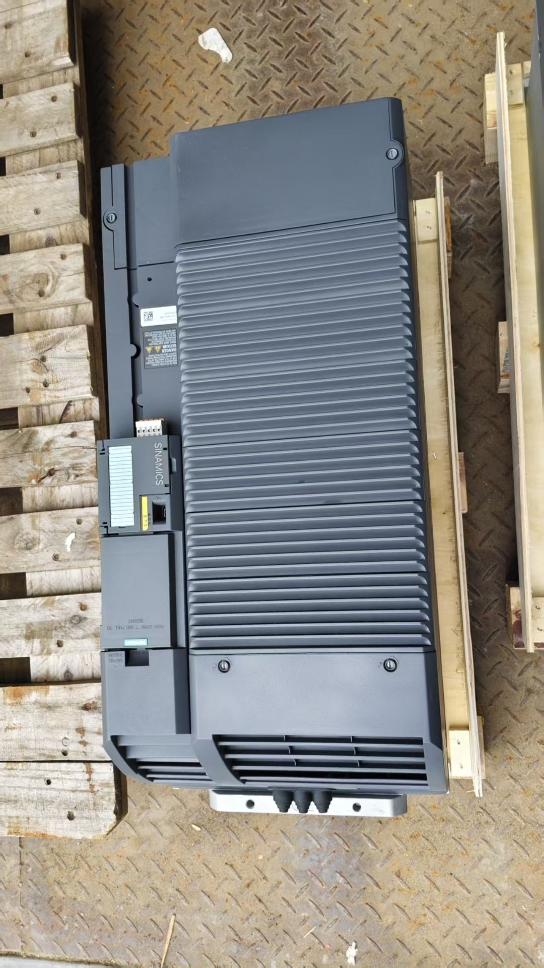 Siemens 6SL3210-1KE28-4UF1 Преобразователь частоты