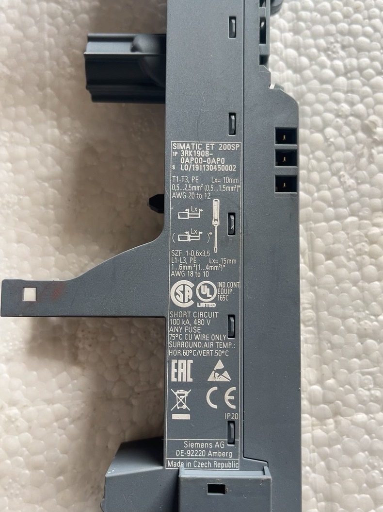 Siemens 3RK1908-0AP00-0AP0 Модуль ET-200 2