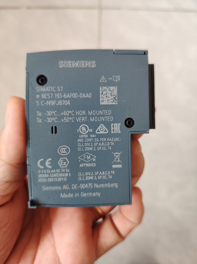 Siemens 6ES7193-6AF00-0AA0 Модуль ET-200 3