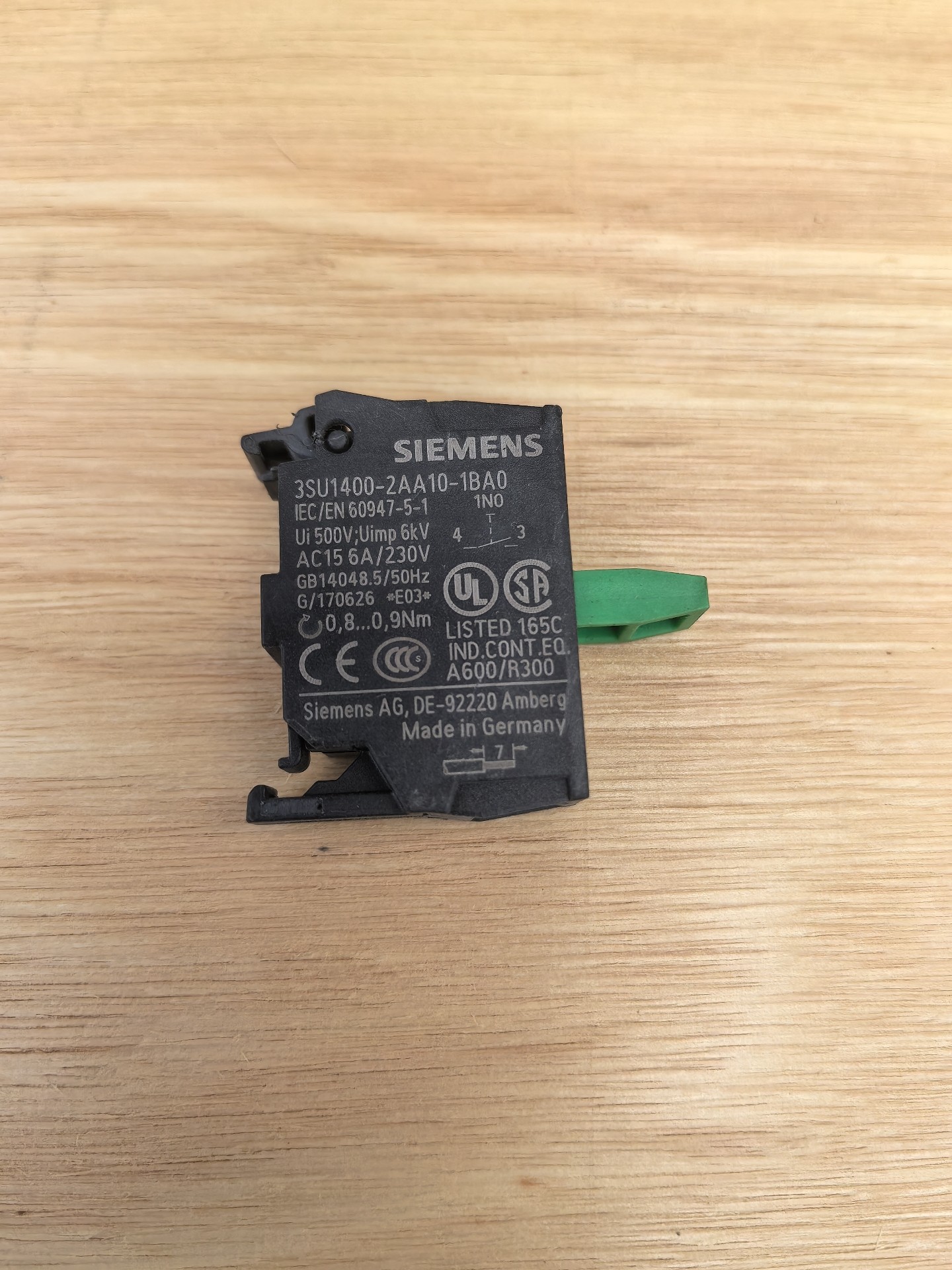 Siemens 3SU1400-2AA10-1BA0 Модуль