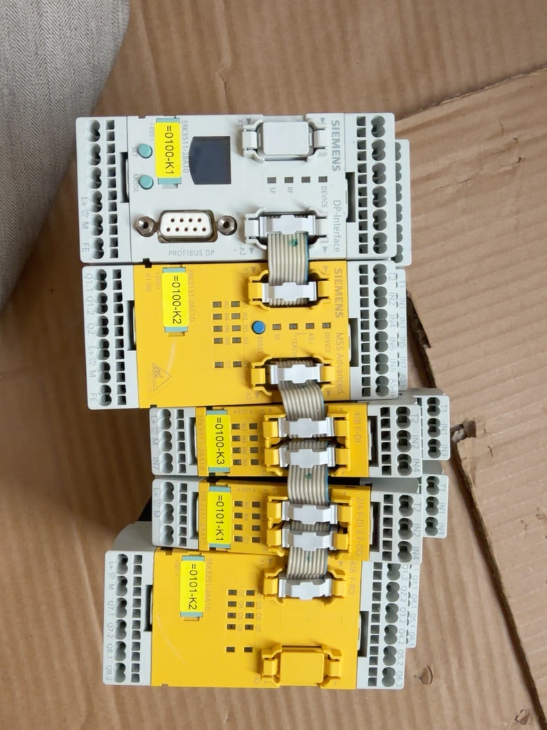 Siemens 3RK3131-2AC10 Модуль 5