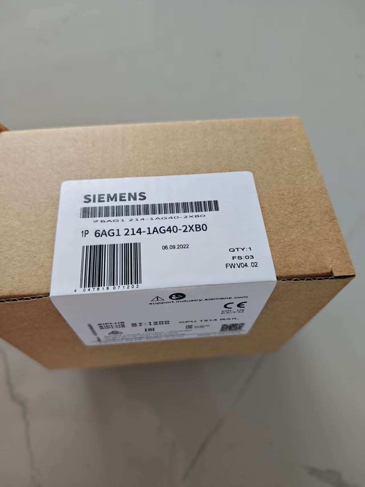 Siemens 6AG1214-1AG40-2XB0 SIMATIC S7-1200 2