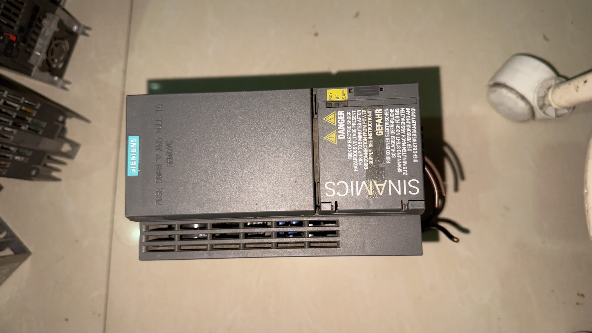 Siemens 6SL3210-1KE21-3UB1 Преобразователь частоты