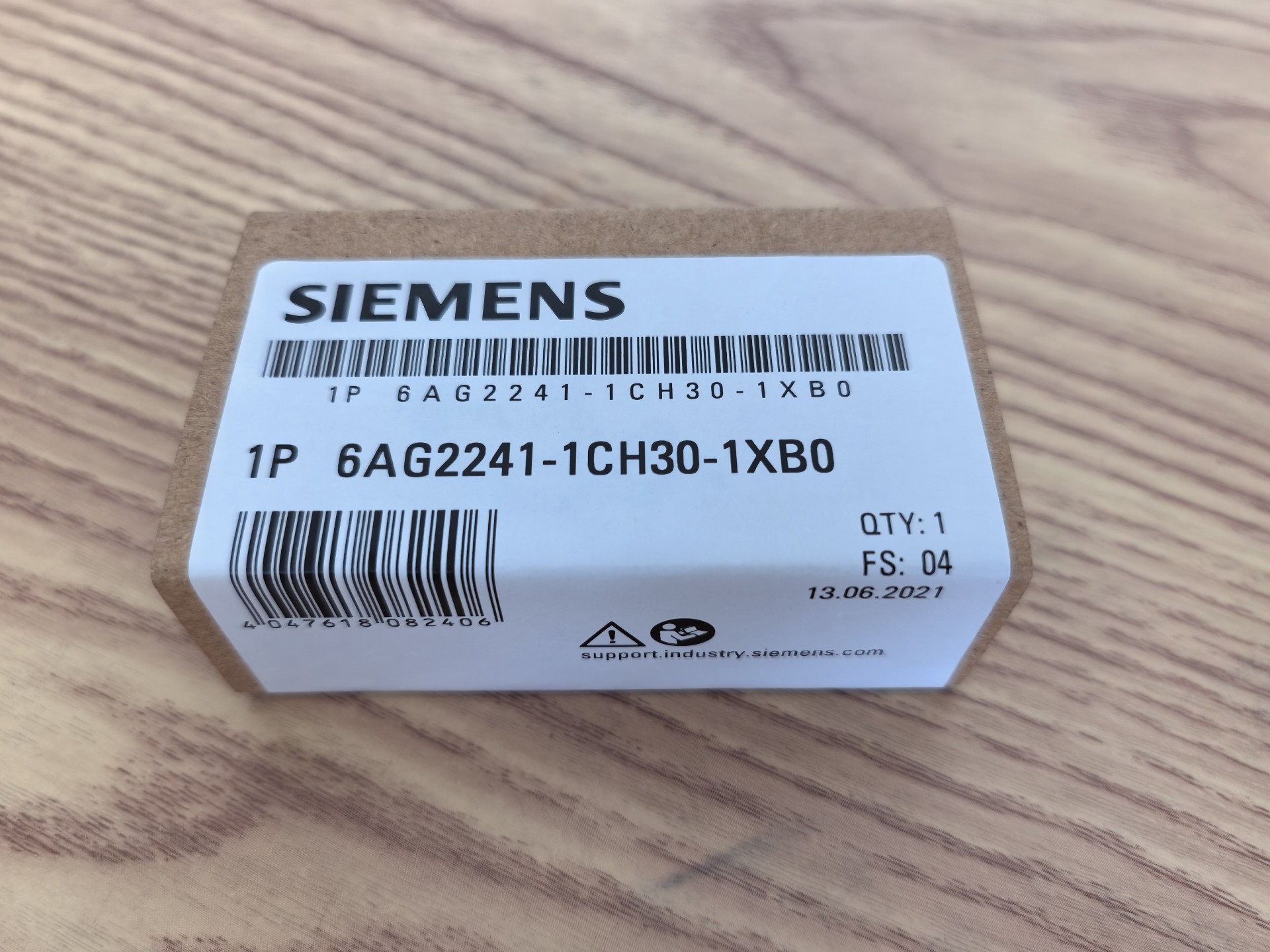 Siemens 6AG2241-1CH30-1XB0 Модуль S7-1200