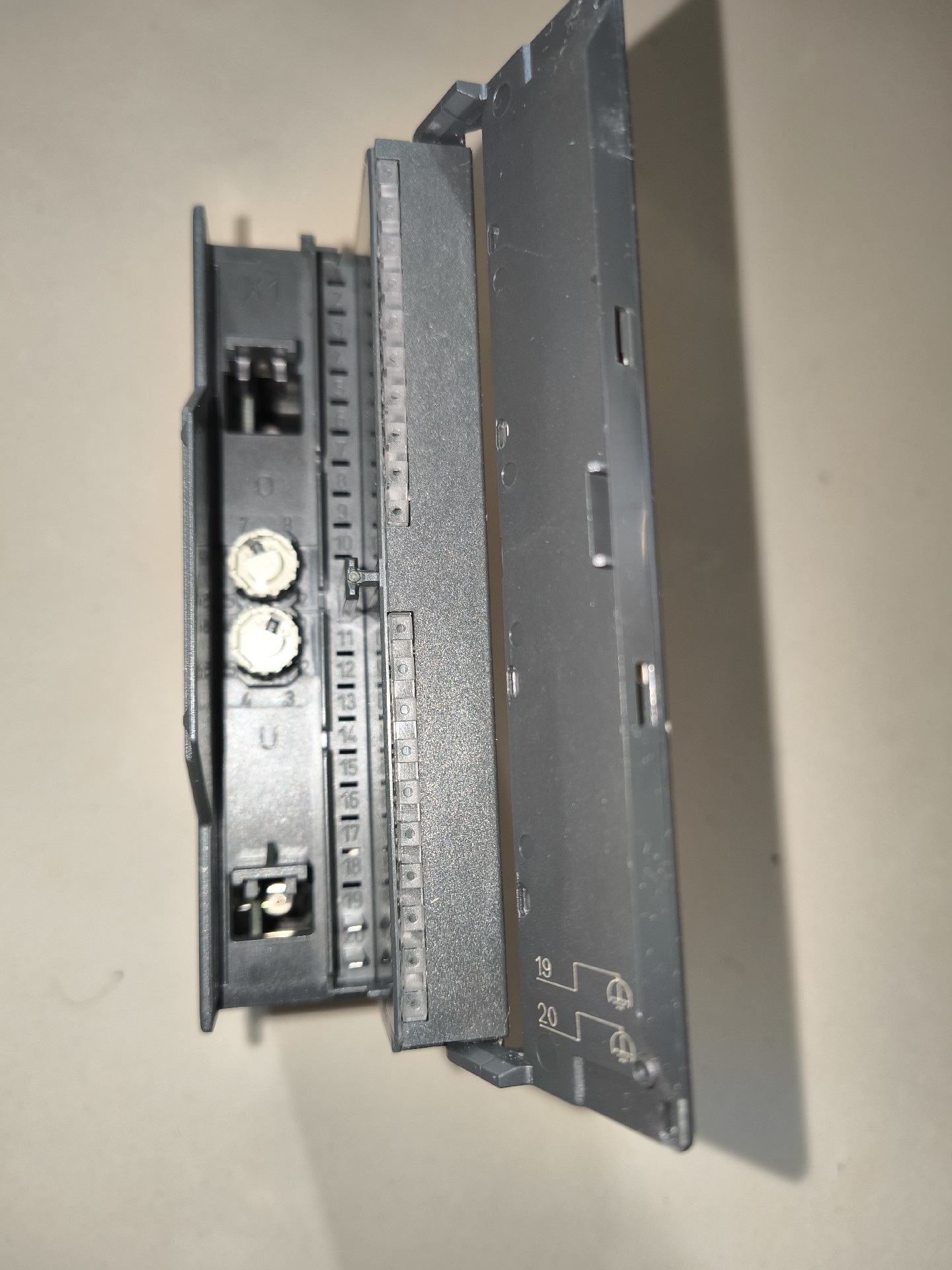 Siemens 6ES7195-7KF00-0XA0 Модуль ET-200 2