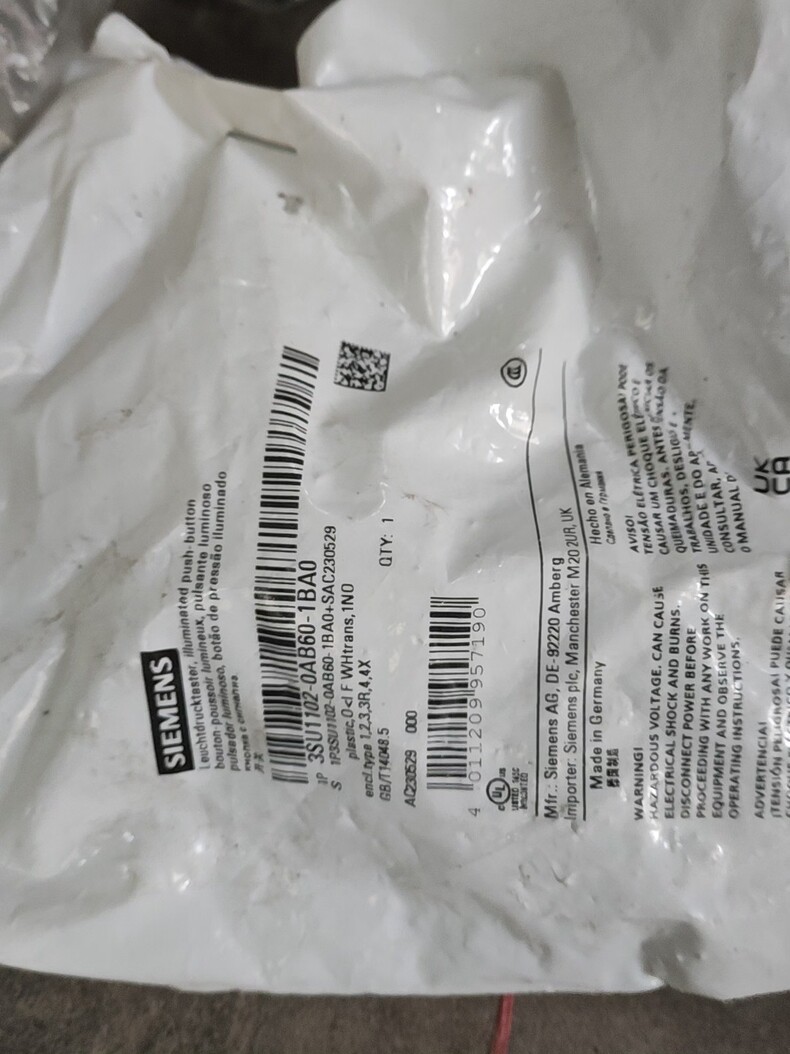 Siemens 3SU1401-2BB40-1AA0 Модуль 4