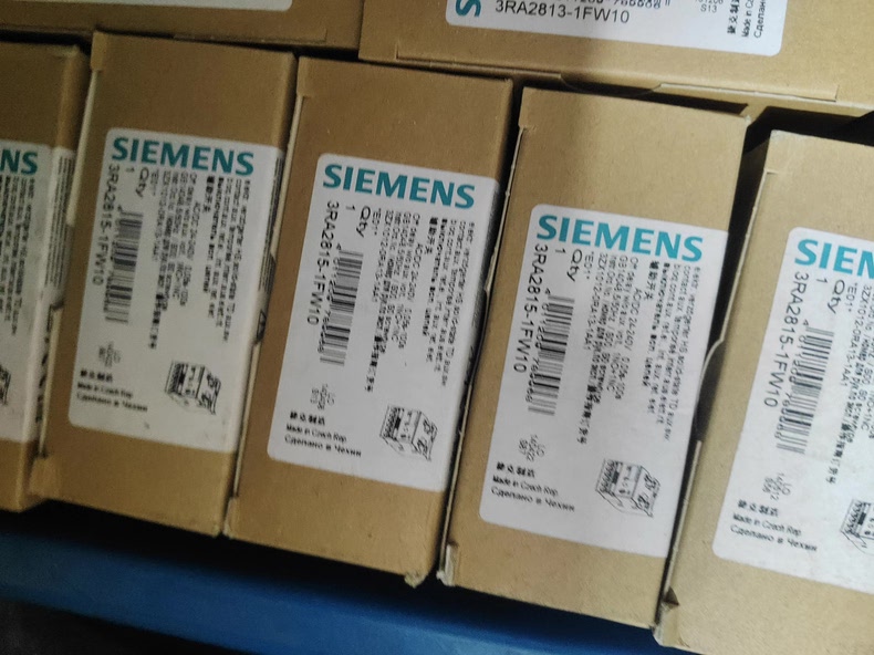 Siemens 3RA2815-1FW10 Модуль