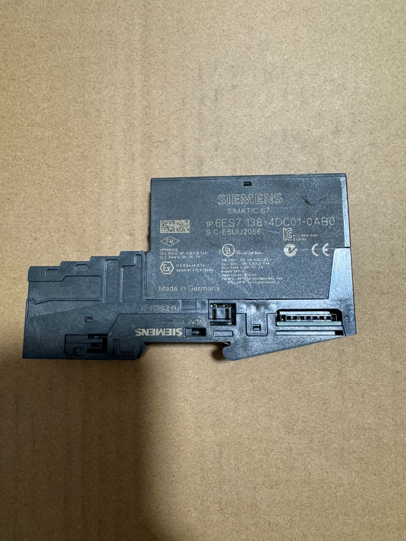 Siemens 6ES7138-4DC01-0AB0 Модуль ET-200 2