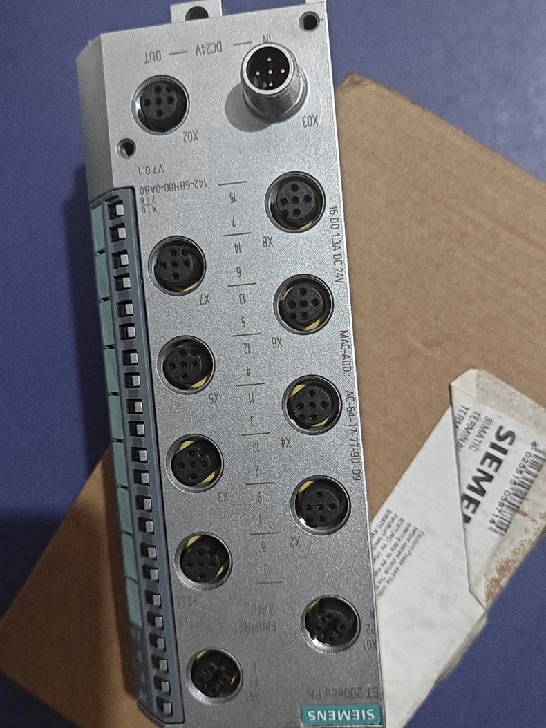 Siemens 6ES7142-6BH00-0AB0 Модуль ET-200