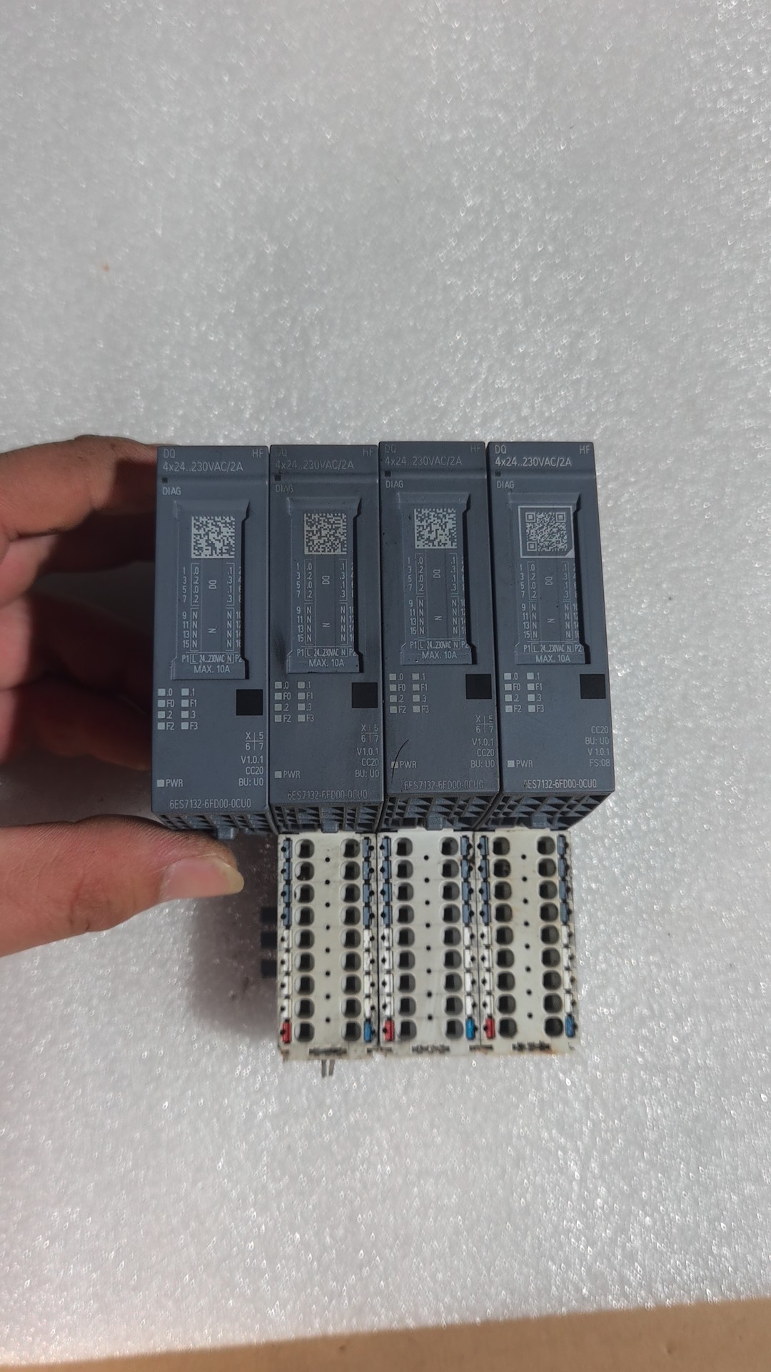 Siemens 6ES7132-6FD00-0CU0 Модуль ET-200