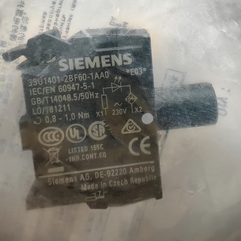 Siemens 3SU1401-2BF60-1AA0 Модуль 2