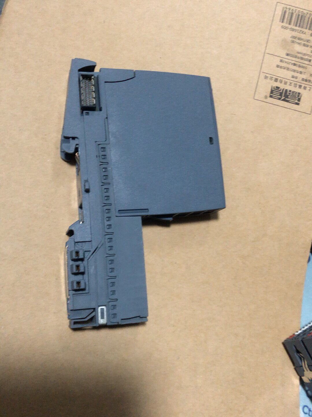 Siemens 6ES7131-6BH01-0BA0 Модуль ET-200