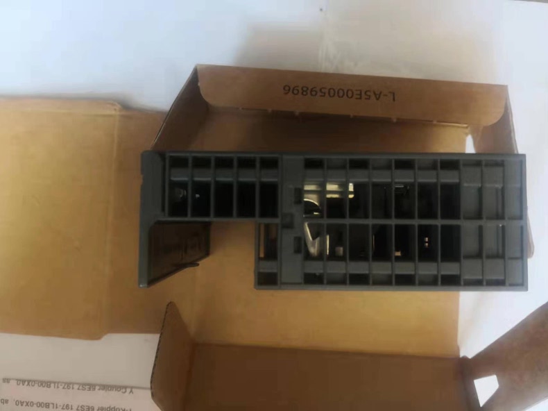 Siemens 6ES7197-1LB00-0XA0 Модуль 6