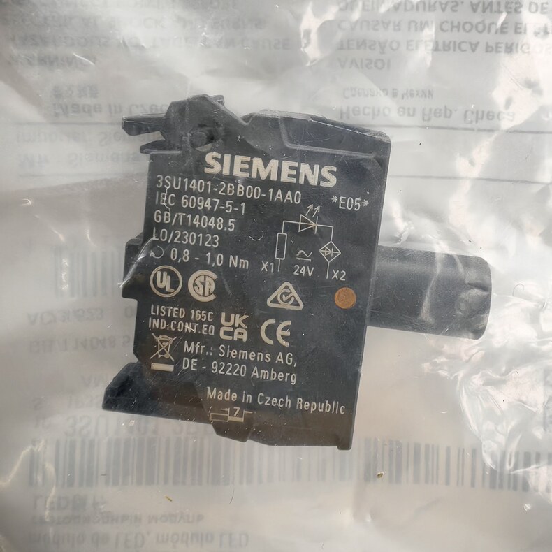 Siemens 3SU1401-2BB00-1AA0 Модуль 2