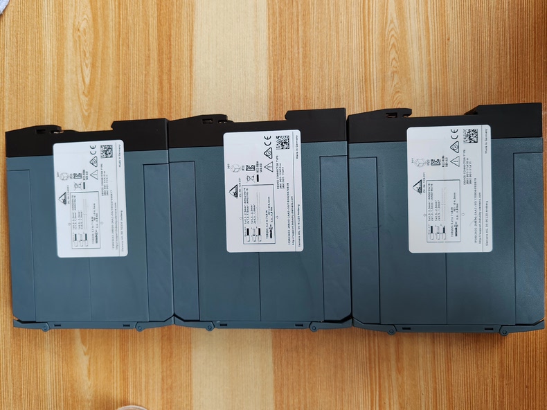 Siemens 3RK2402-2ME00-2AA2 Модуль 3