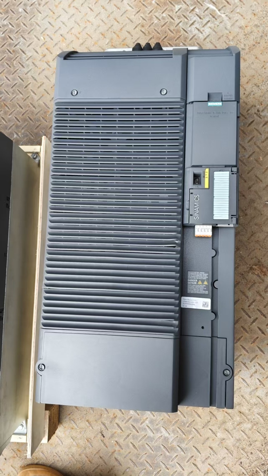 Siemens 6SL3210-1KE28-4UF1 Преобразователь частоты 2