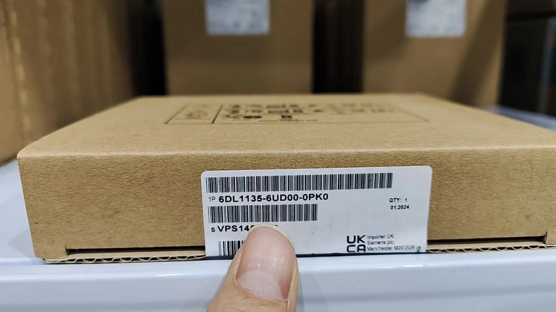 Siemens 6DL1135-6UD00-0PK0 Модуль ET-200