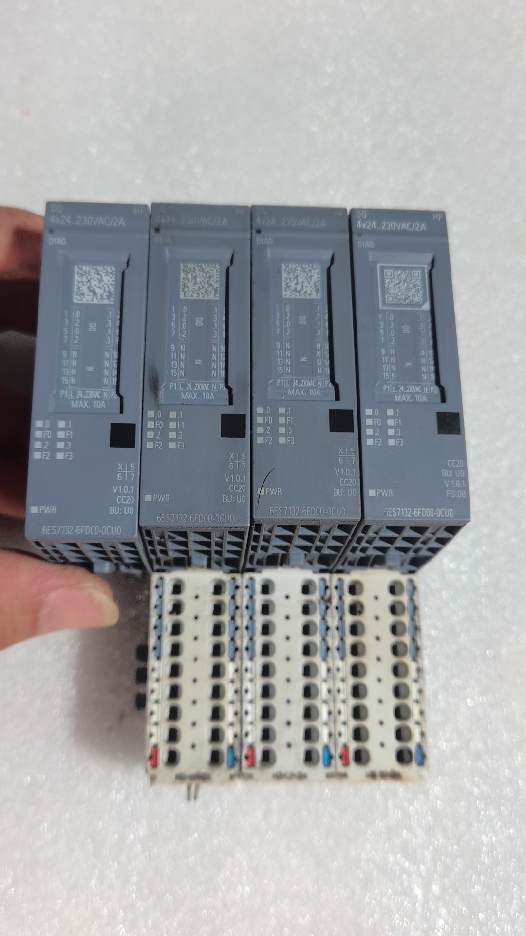 Siemens 6ES7132-6FD00-0CU0 Модуль ET-200 2