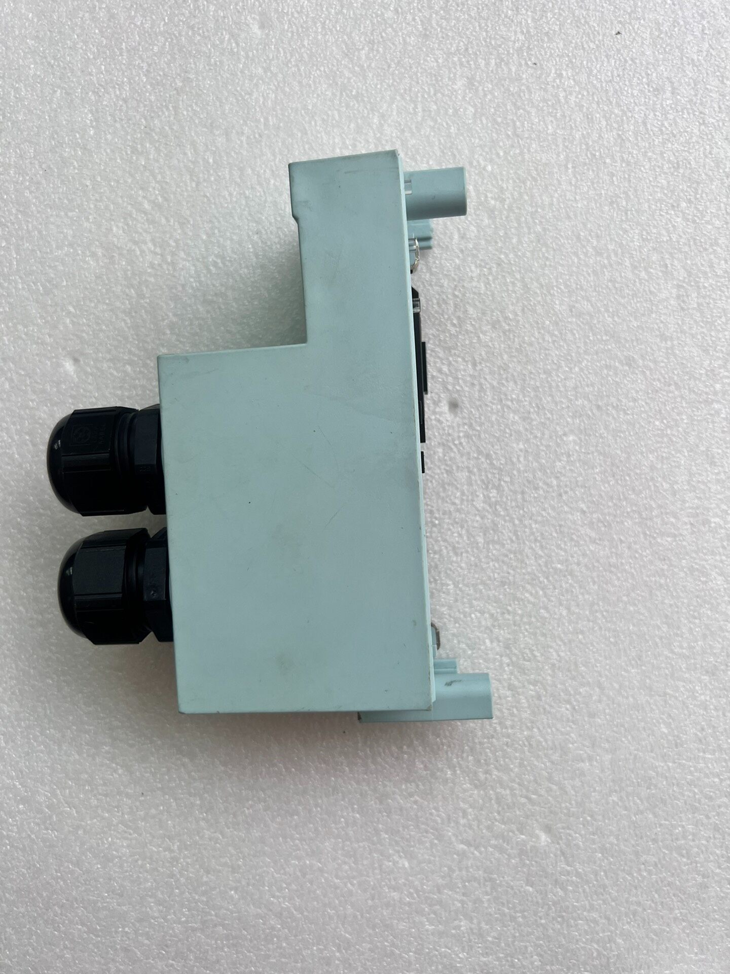 Siemens 6ES7194-4BC00-0AA0 Модуль ET-200 4