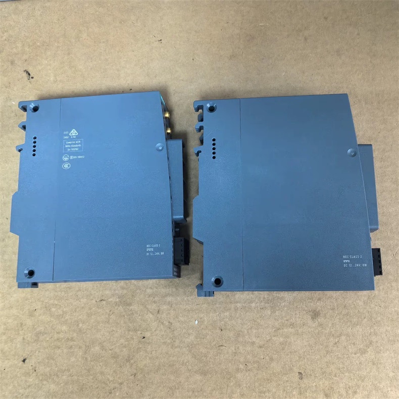 Siemens 6GK5876-4AA00-2BA2 ПЛК / Контроллеры 3