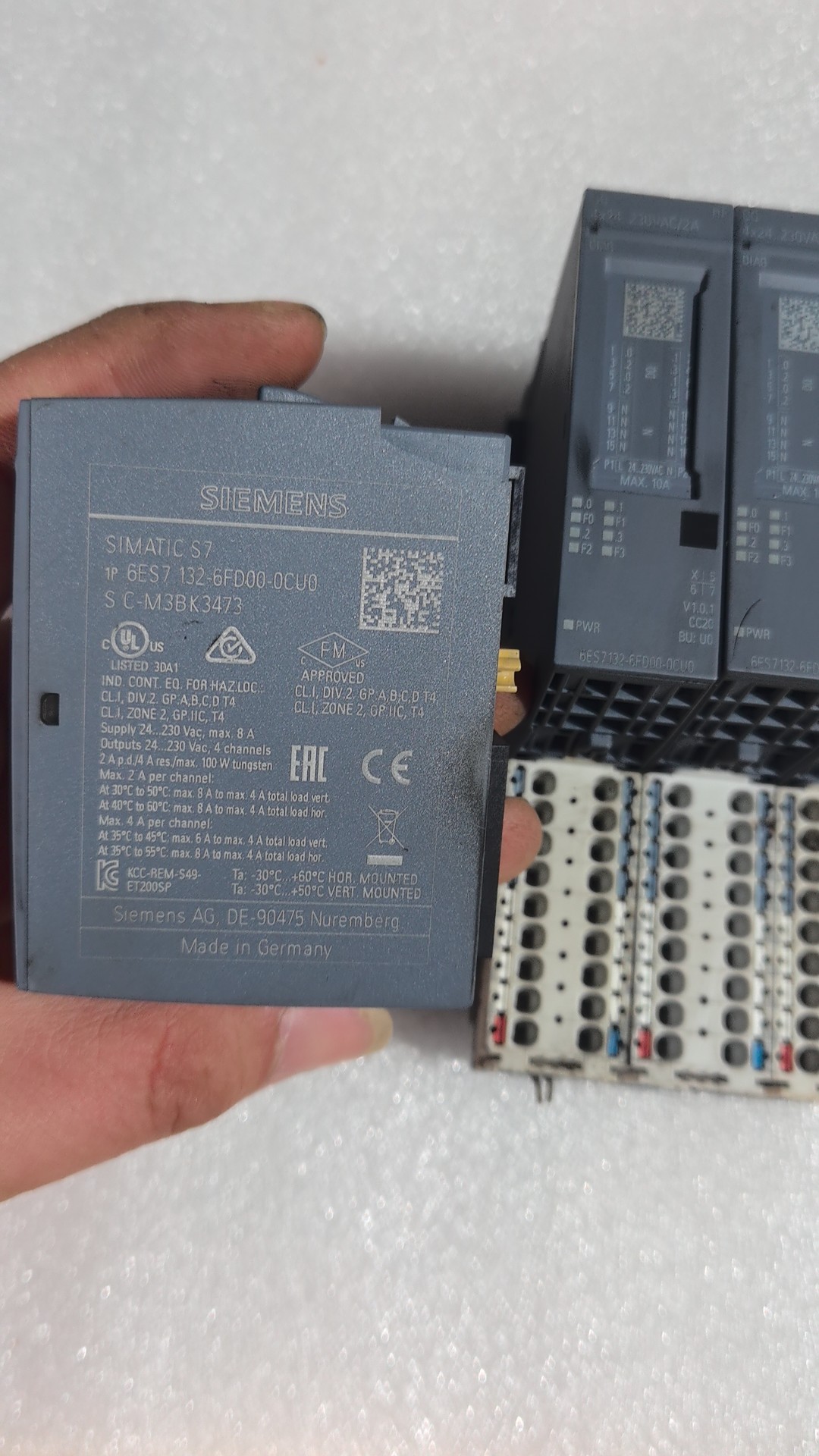 Siemens 6ES7132-6FD00-0CU0 Модуль ET-200 3