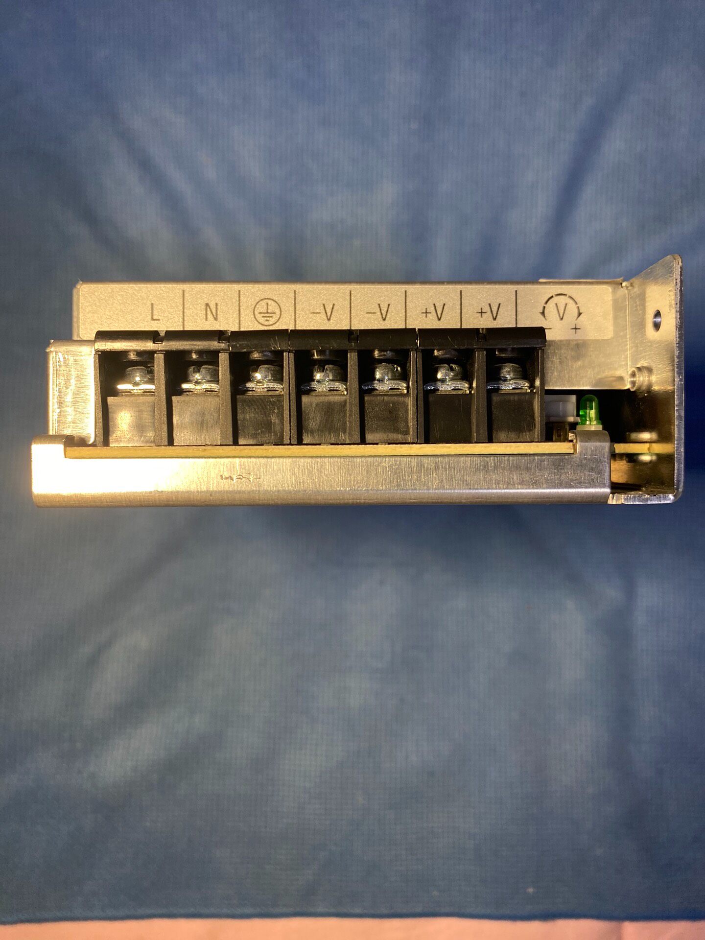 Siemens 6EP1322-1LD00 Источник питания 3
