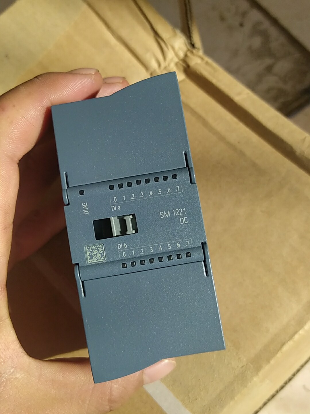 Siemens 6AG1221-1BH32-2XB0 Модуль S7-1200 2