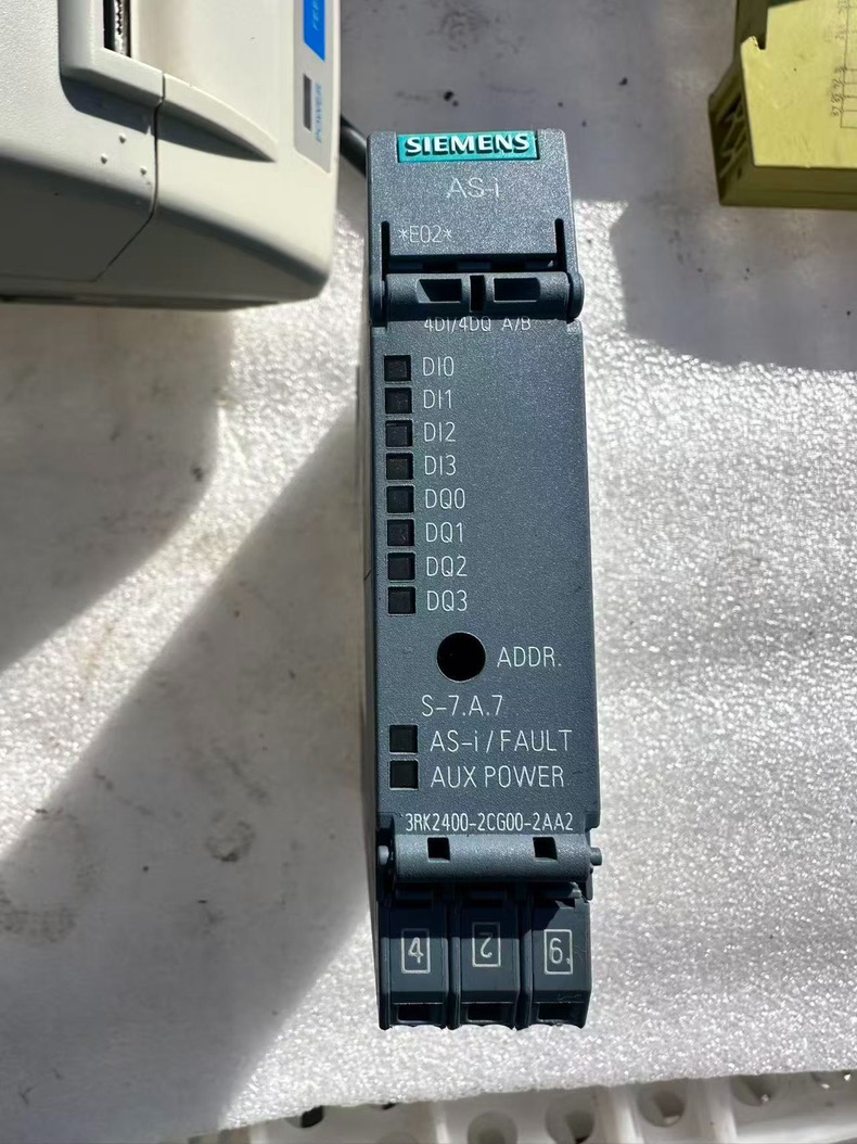 Siemens 3RK2400-2CG00-2AA2 Модуль