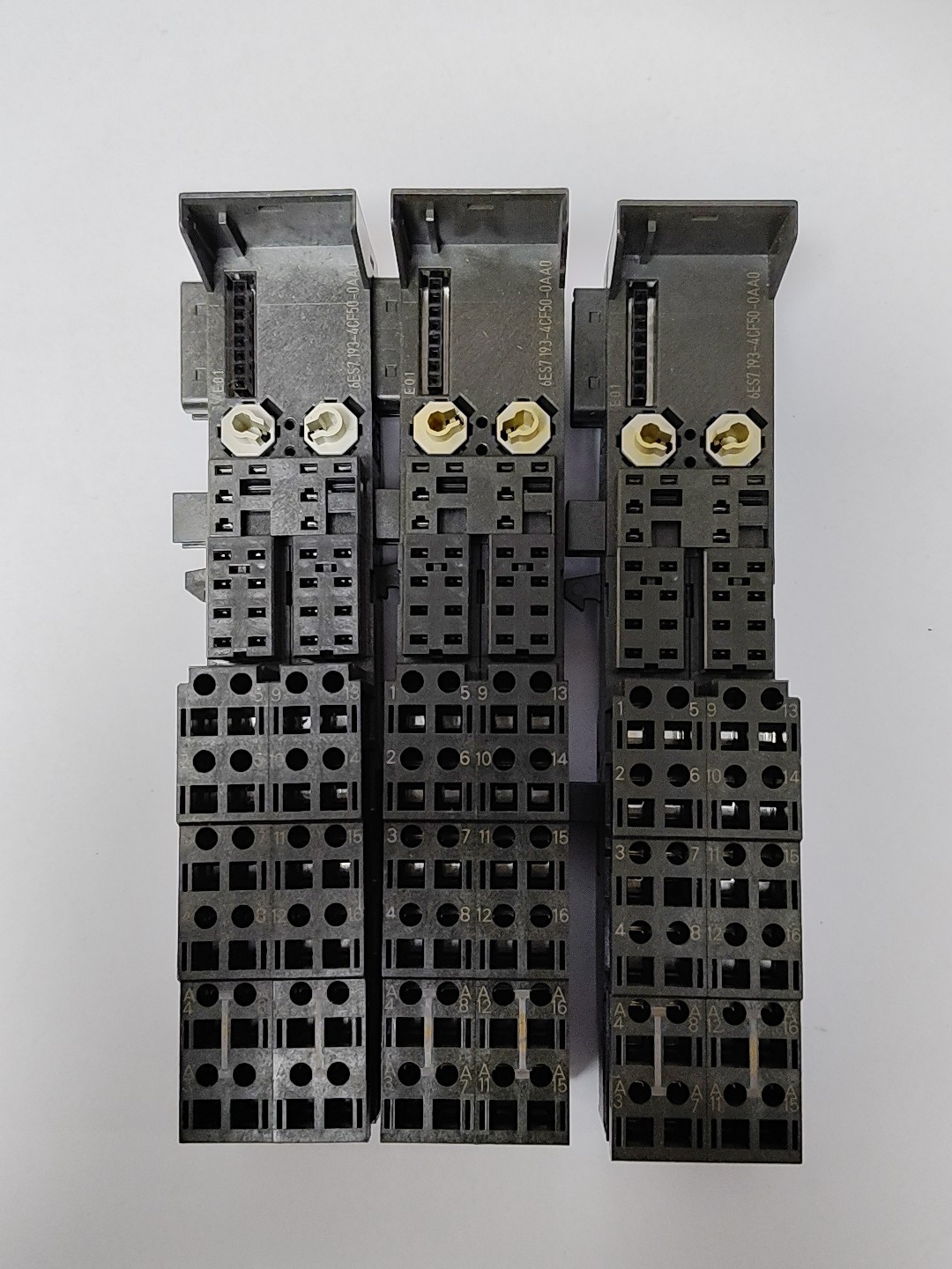 Siemens 6ES7193-4CF50-0AA0 Модуль ET-200 3