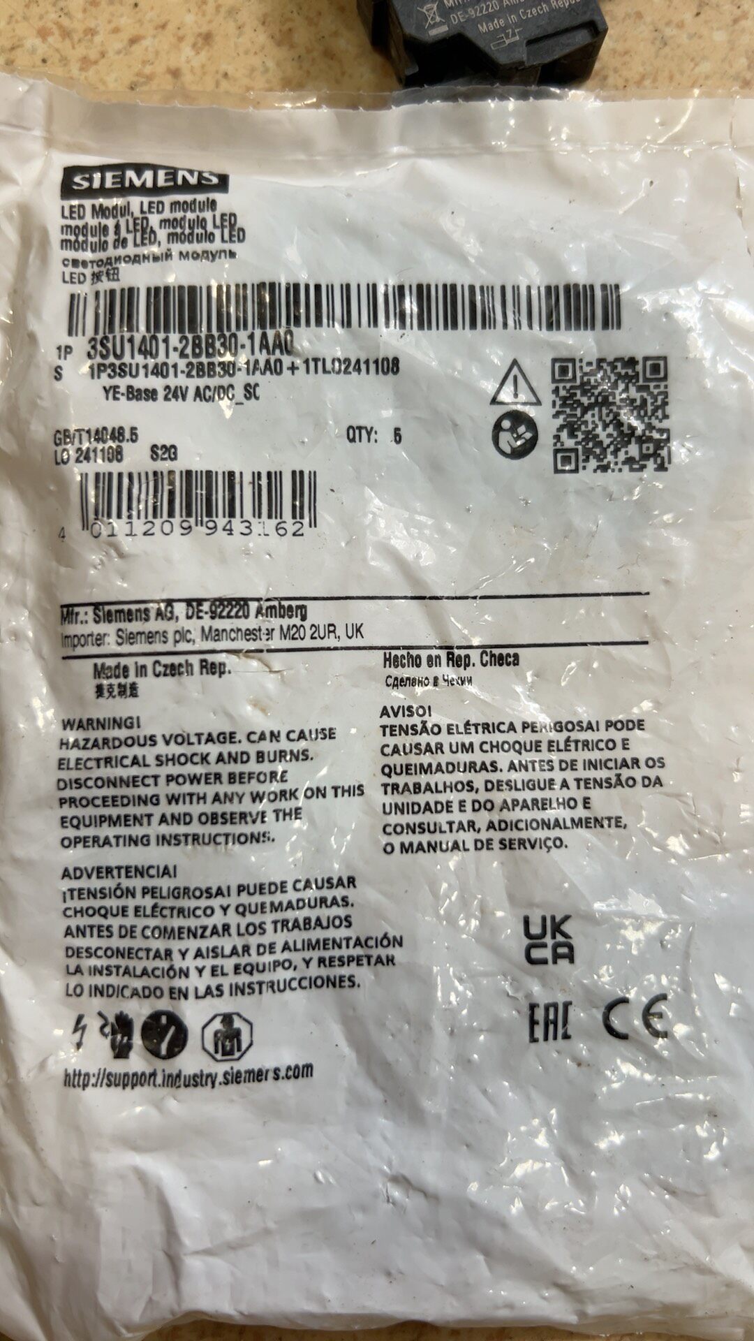 Siemens 3SU1401-2BB30-1AA0 Модуль 4