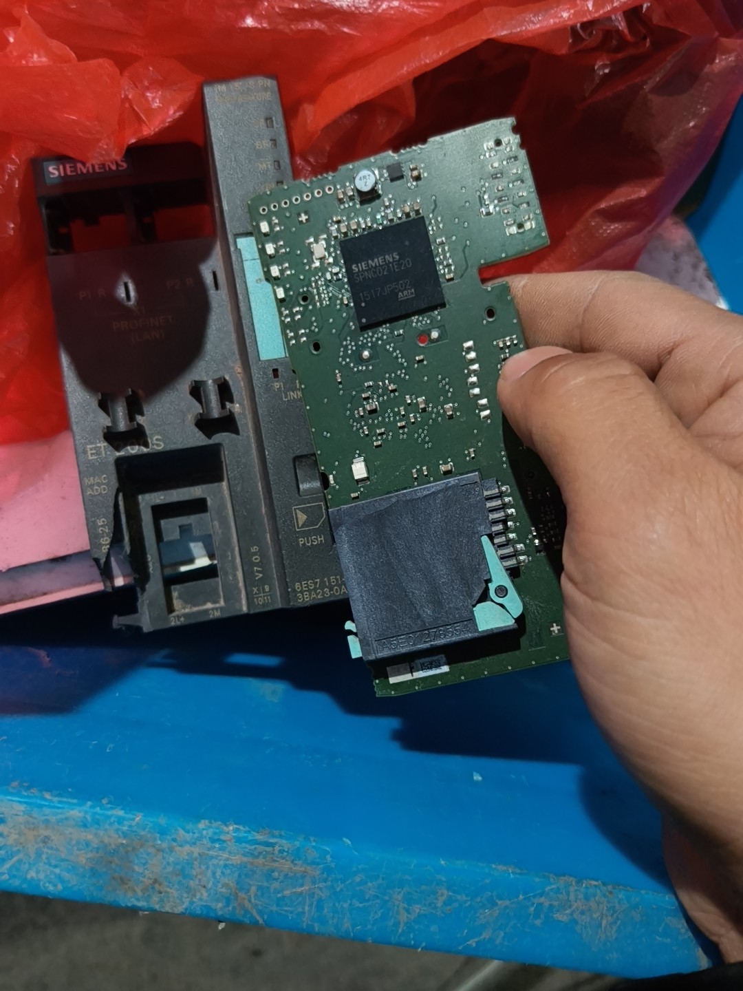 Siemens 6ES7151-3BA23-0AB0 Модуль ET-200 2